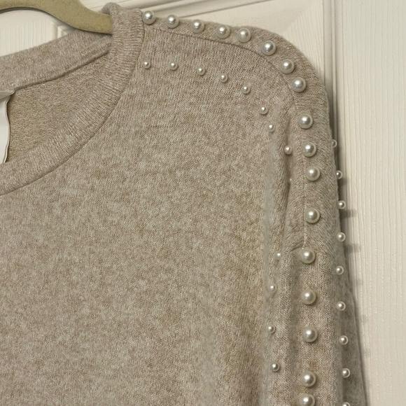 H&M Beige Sweater with Pearl Sleeves - Picture 10 of 13